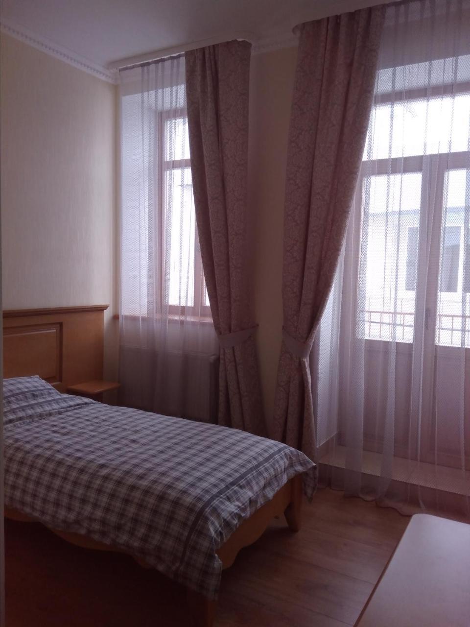 Арт-Готель "Династія" Bila Tserkva Exterior foto