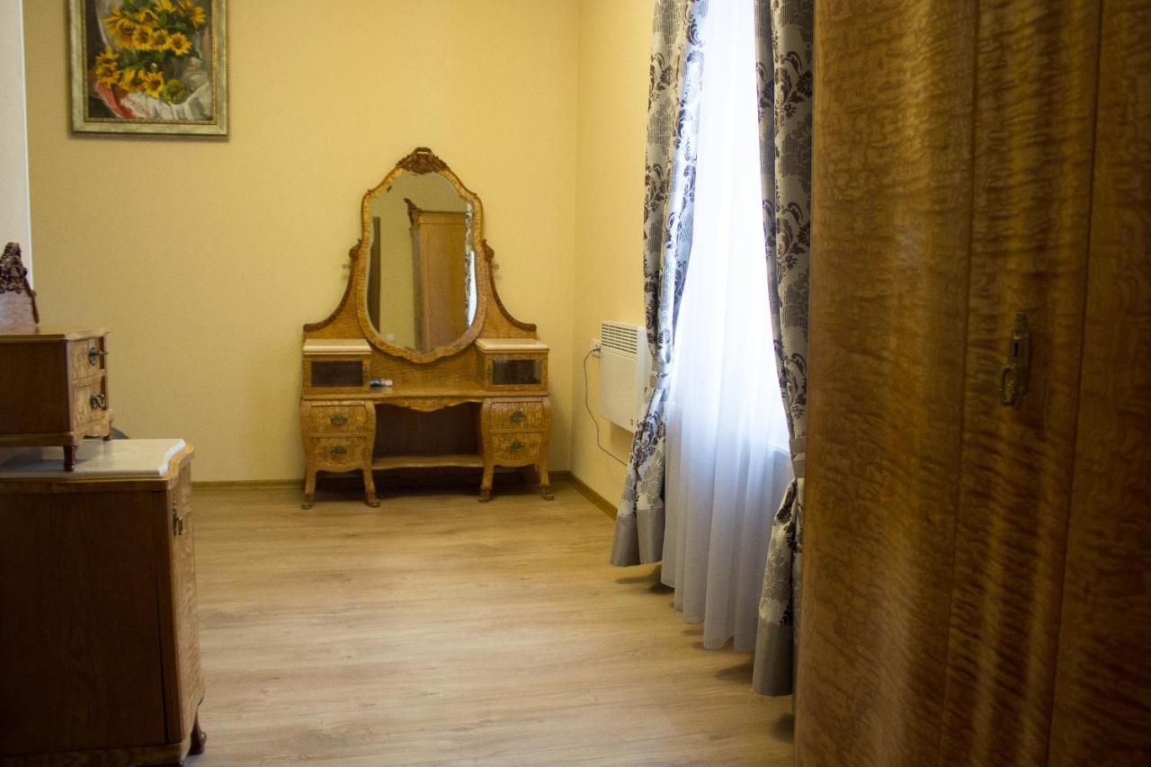 Арт-Готель "Династія" Bila Tserkva Exterior foto
